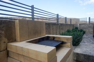 Harbour Views Duplex Maisonette with Jacuzzi Hot tub - Mġarr - 1