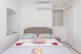Apartments Calla - Makarska - 0