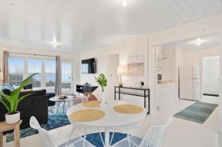 Sunset Beach Getaway - 7