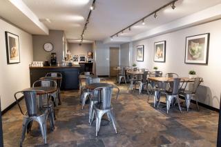 SureStay Hotel by Best Western Castlegar - Castlegar - 4