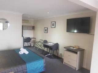 Caravilla Motor Inn - Taree - 2