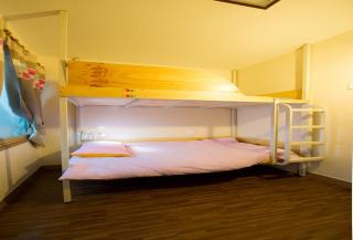 UWA Guesthouse - 8