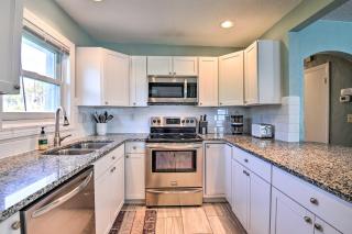 Steps to Daytona Beach Updated Home with Deck! - Daytona Beach - 2