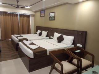 HOTEL SHRINGAR PALACE - Hubli - 8
