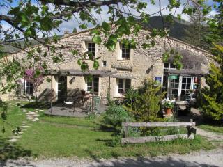 Malia - Chambres d'hôtes & Gîte - Barret-de-Lioure - 4