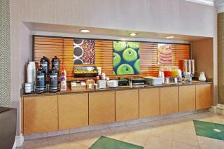 La Quinta by Wyndham Albuquerque West - 1