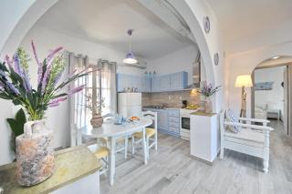 Yianna Sunny Studios - Skopelos - 6