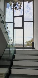 Modern spacious home in heart of Cape Winelands - Somerset West - 3