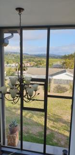 Modern spacious home in heart of Cape Winelands - Somerset West - 2