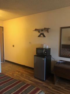 Luxury Inn - Cheyenne - 4
