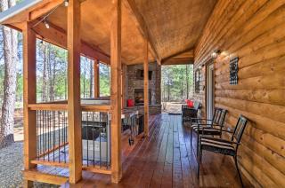The Breeze - Broken Bow Cabin with Hot Tub and Deck! - 9