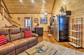 The Breeze - Broken Bow Cabin with Hot Tub and Deck! - Broken Bow - 5