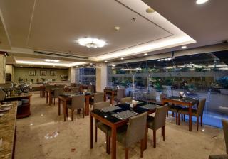 Aquari Hotel - 4