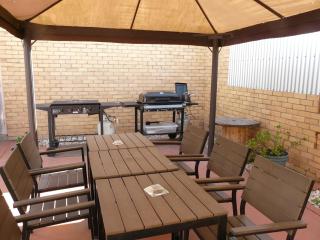 Lake Bolac Motel - 6