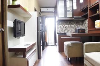 Parquette 2BR Gateway Ahmad Yani Cicadas Apartment By Travelio - Bandung - 4