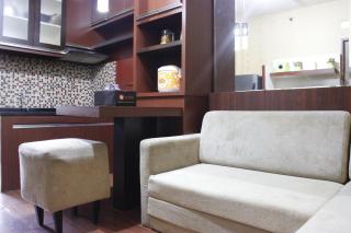 Parquette 2BR Gateway Ahmad Yani Cicadas Apartment By Travelio - Bandung - 3