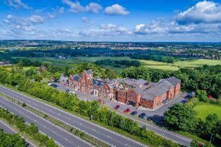 Hogs Back Hotel & Spa Nr Farnham - Farnham - 9