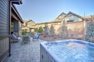 Luxury Mt Bachelor Retreat with Hot Tub and Patio - Bend - 8