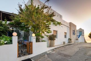 Bougainvillea Home - Plaka Milou - 2