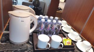 The Thousand Lantern Lake Hotel - 1