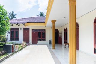 RedDoorz at Samuel Homestay Pematangsiantar - Pematangsiantar - 1