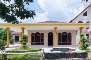 RedDoorz at Samuel Homestay Pematangsiantar - Pematangsiantar - 9