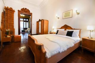 Historic Charm, Modern Comfort - Accommodation in the Heart of The Old Town - Bucarest - 5