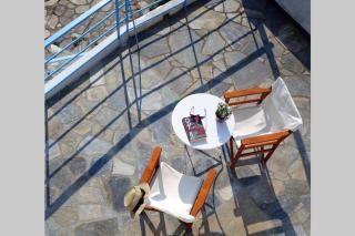 ORPHEAS TRADITIONAL HOUSE - 1