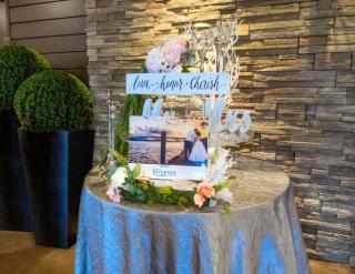 Crowne Plaza Niagara Falls NY - Riverside by IHG - Niagara Falls - 2