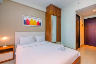 Homey and Relaxing Studio @ Grand Dhika City Apartment By Travelio - 8