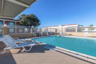 Super 8 by Wyndham Abilene North - Abilene - 6