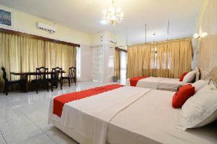 RedDoorz Plus @ Laweyan - Solo - 1