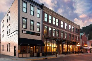 The Hotel by Gold Dust - Deadwood - 0