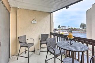 The Shores Condo with Beach Access Less Than 2 Mi to Dtwn! - Port Clinton - 9