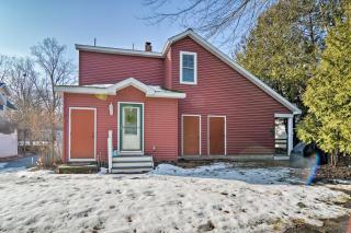 Downtown Charlevoix Duplex half Mi to Lake Michigan - 7