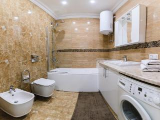 Luxury for business & pleasure Royal 2 - Kiev - 1