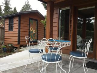 Nestledown B&B - Halfmoon Bay - 8