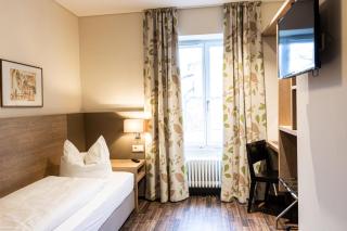 Brauereigaststatte Spitalgarten - Ratisbona - 6