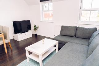 Detached Coach House - Colchester - 7