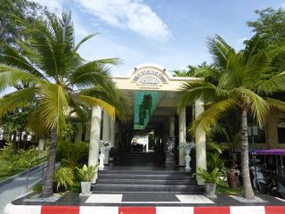 Oasis Garden & Pool Villa at VIP Resort - Ban Phe - 6