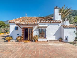 Belvilla by OYO La Zamarra - Alcaucín - 0