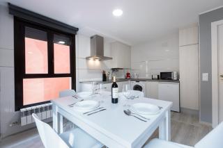 Apartamentos Turísticos San Lorenzo - Nájera - 2