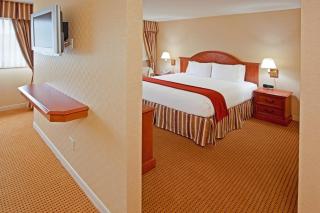 Rockville Centre Hotel - JFK Airport - 8