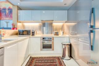 Close to Burj Khalifa & Dubai Mall with Relaxing Balcony, Claren Tower 1, Downtown Dubai by Deluxe Holiday Homes - Dubai - 5
