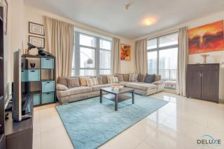 Close to Burj Khalifa & Dubai Mall with Relaxing Balcony, Claren Tower 1, Downtown Dubai by Deluxe Holiday Homes - Dubai - 0