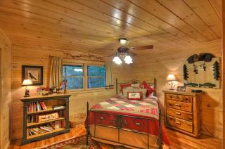 Aska Adventure Lodge - Blue Ridge - 1