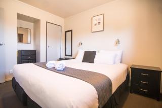 Parklands Motorlodge & Holiday Park - Turangi - 3