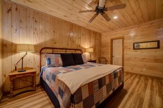 Lodge on the Lake - 8