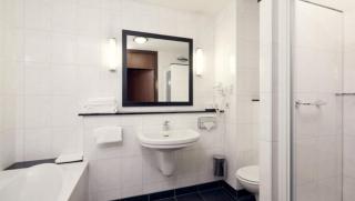Van der Valk Hotel Eindhoven - Eindhoven - 4