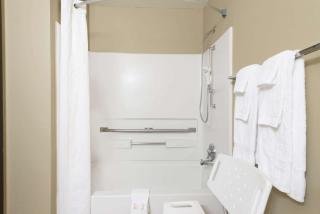 Super 8 by Wyndham Socorro - Socorro - 3